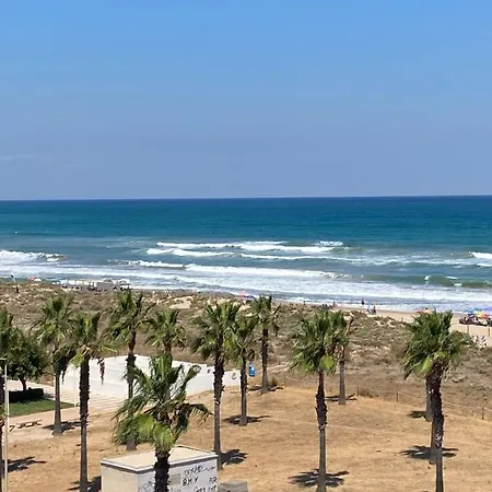 A 100 Metros De La Playa Con Grande Terraza Y Vistas Al Mar Apartamento