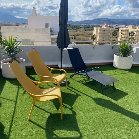 A 100 Metros De La Playa Con Grande Terraza Y Vistas Al Mar * Daimús